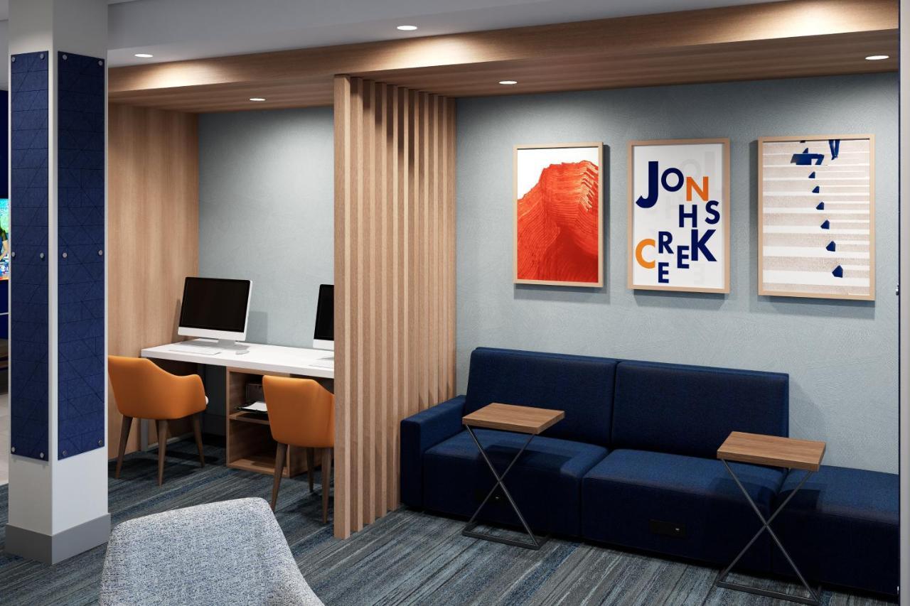 Holiday Inn Express & Suites Rhinelander By Ihg Buitenkant foto