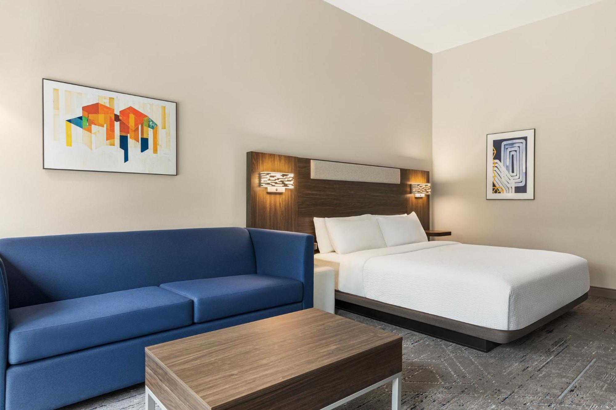 Holiday Inn Express & Suites Rhinelander By Ihg Buitenkant foto