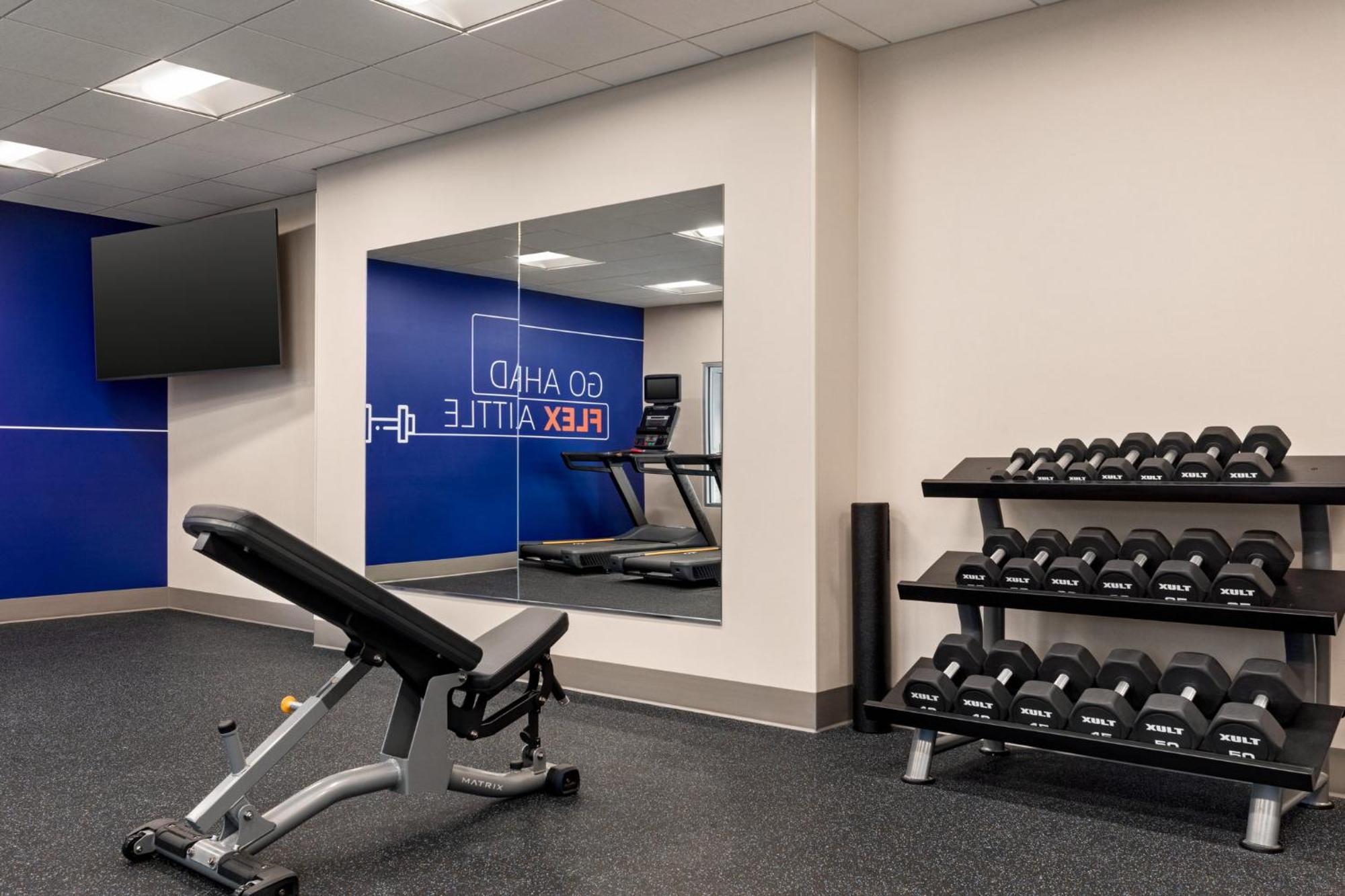 Holiday Inn Express & Suites Rhinelander By Ihg Buitenkant foto
