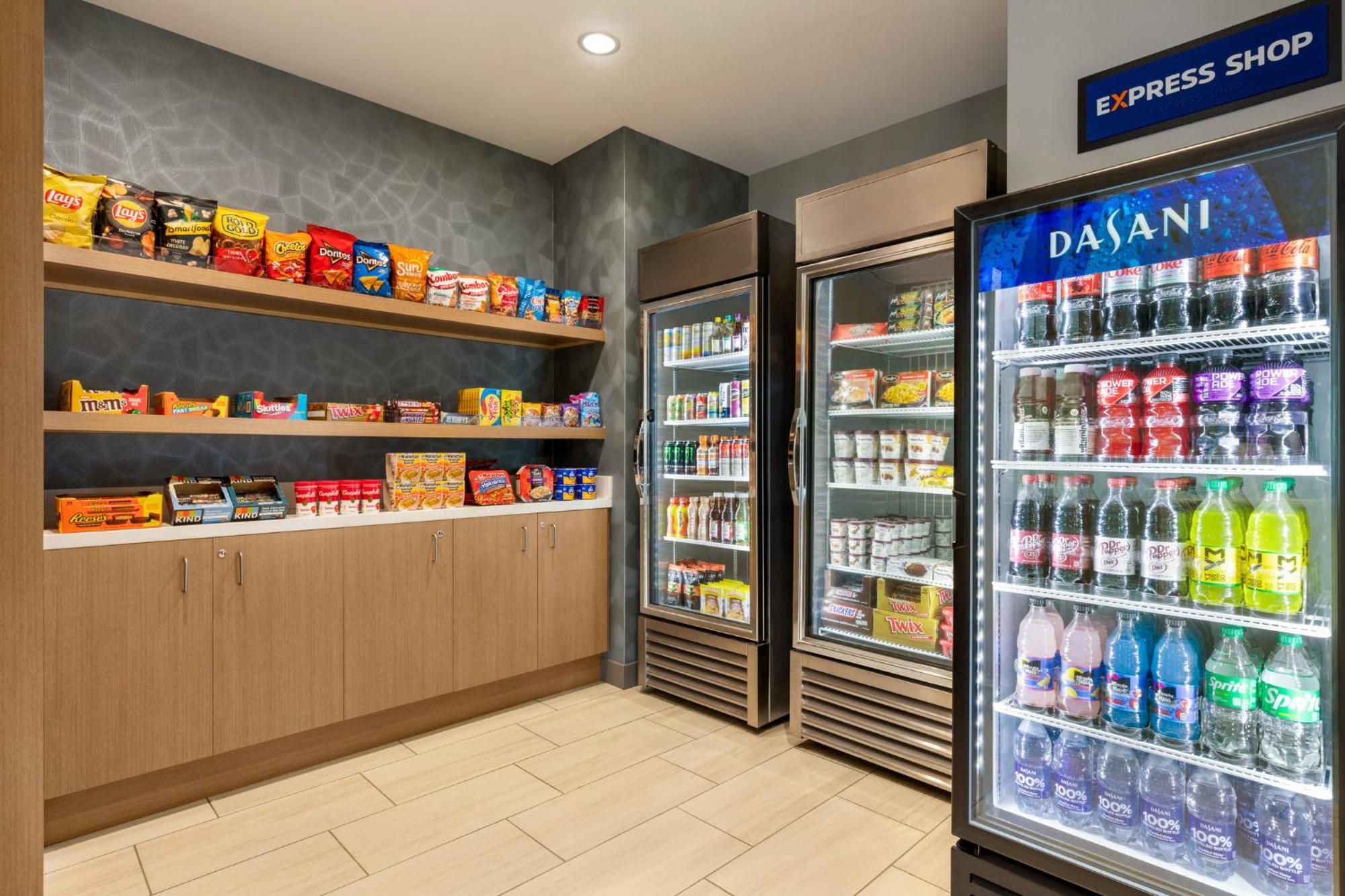 Holiday Inn Express & Suites Rhinelander By Ihg Buitenkant foto